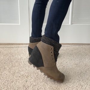 COPY - Sorel sweater wedge size 9
